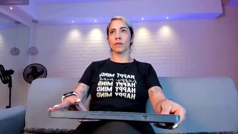 Violett  Everyday From 0530 to 1430 Col Time online show from 02.10.25