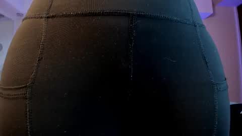 Violett  Everyday From 0530 to 1430 Col Time online show from 02.10.25