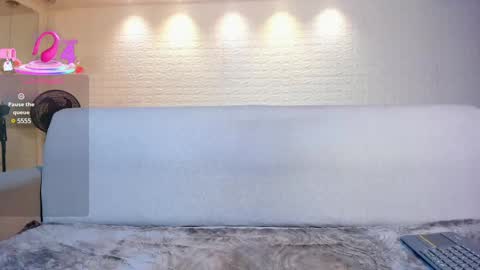 Violett  Everyday From 0530 to 1430 Col Time online show from 02.26.25