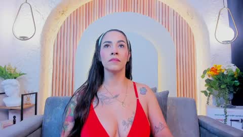 Violette online show from 03.31.26