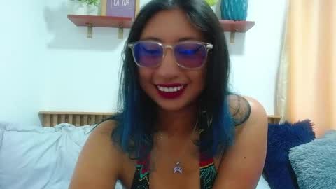 V I O L E T  online show from 05.15.26