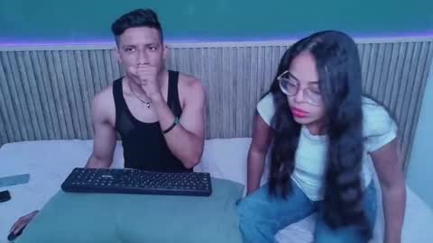 violet_and_dylan online show from 12.05.25