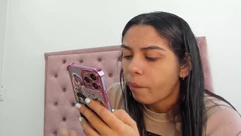 Snapshot of violet_and_myers chatting on 09.15.25 Violet and Myers online show from 09.15.25