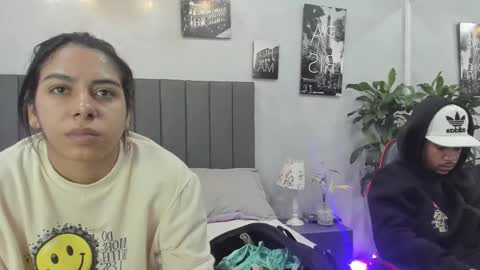 Snapshot of violet_and_myers chatting on 09.23.25 Violet and Myers online show from 09.23.25