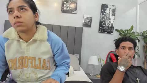 Snapshot of violet_and_myers chatting on 10.01.25 Violet and Myers online show from 10.01.25