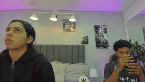 Snapshot of violet_and_myers chatting on 10.28.25 Violet and Myers online show from 10.28.25