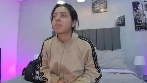 Snapshot of violet_and_myers chatting on 10.30.25 Violet and Myers online show from 10.30.25