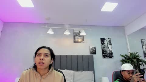 Snapshot of violet_and_myers chatting on 11.04.25 Violet and Myers online show from 11.04.25