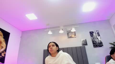 Snapshot of violet_and_myers chatting on 11.14.25 Violet and Myers online show from 11.14.25