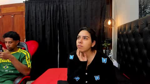 Snapshot of violet_and_myers chatting on 11.27.25 Violet and Myers online show from 11.27.25