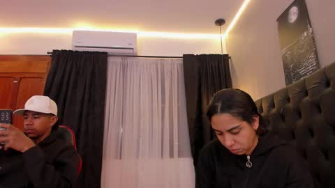 Snapshot of violet_and_myers chatting on 11.29.25 Violet and Myers online show from 11.29.25