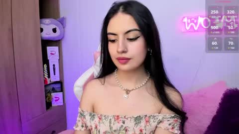 Snapshot of violet_catt chatting on 12.06.24 Violeta online show from 12.06.24