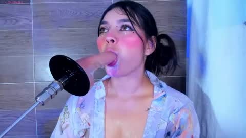 Violet Fiore online show from 07.16.26