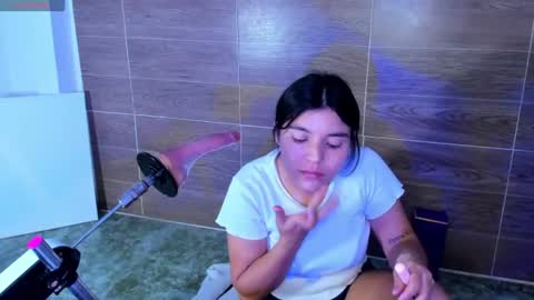 Violet Fiore online show from 08.04.26