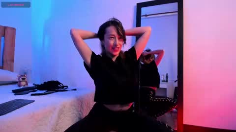 Violet Jones online show from 09.15.25