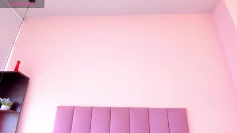 violet online show from 11.20.25