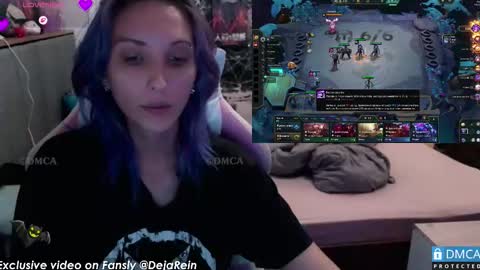 Snapshot of violet_noir_ chatting on 11.12.25 Deya online show from 11.12.25