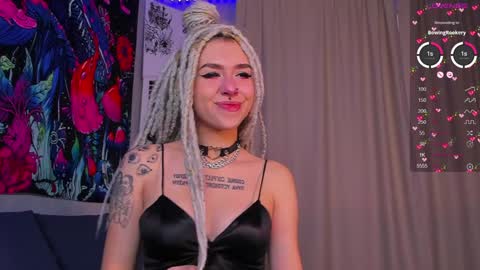 Violet online show from 12.08.24