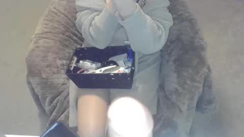 violet_winter97 online show from 12.24.24