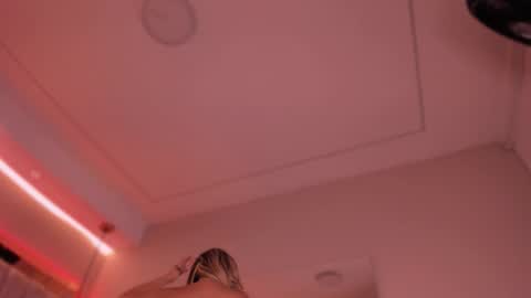 Snapshot of violeta_abel chatting on 09.13.25 Violeta online show from 09.13.25