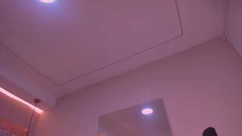 Snapshot of violeta_abel chatting on 11.18.25 Violeta online show from 11.18.25