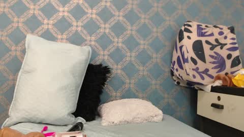 Violeta  online show from 12.27.24