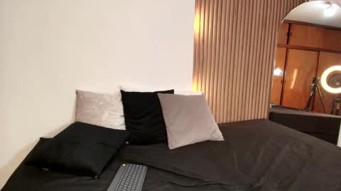 Violet  online show from 03.03.25