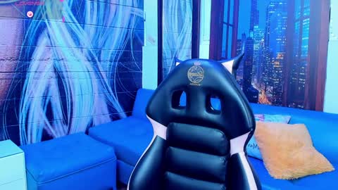     online show from 02.02.25