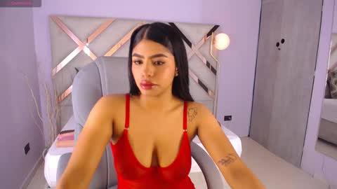 Snapshot of violeta_leon chatting on 02.17.26 Violeta leon online show from 02.17.26