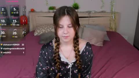 Snapshot of violeta_paul chatting on 06.29.26 Violeta online show from 06.29.26