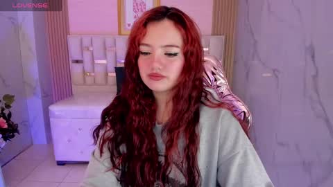 Snapshot of violeta_sub chatting on 01.28.25 IG violeta sub online show from 01.28.25