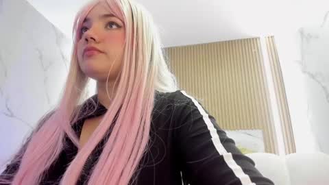 Snapshot of violeta_sub chatting on 09.20.25 IG violeta sub online show from 09.20.25