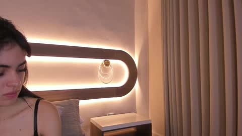 Violeta Sum online show from 02.11.26