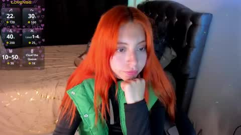 Snapshot of violetaarey chatting on 04.28.26 Violeta Help me reach 150 thumbs up online show from 04.28.26