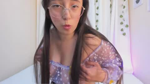 Snapshot of violetagrace chatting on 04.10.26 Violeta online show from 04.10.26