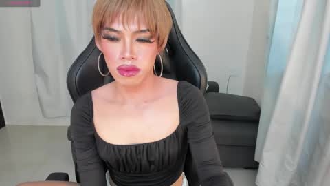 Violet online show from 12.19.24