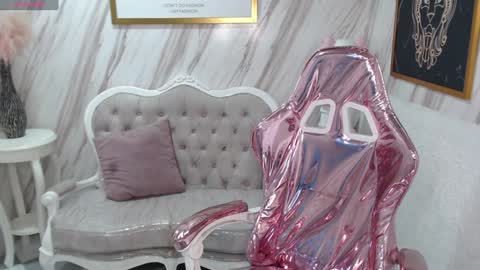 Snapshot of violeth_b chatting on 12.05.24 violeth_b online show from 12.05.24