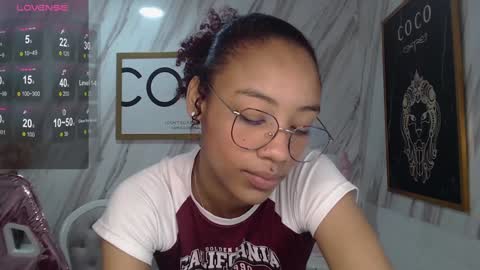 Snapshot of violeth_b chatting on 01.18.25 violeth_b online show from 01.18.25