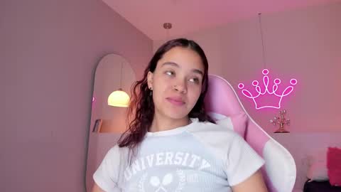 Violeth Hill online show from 03.05.25