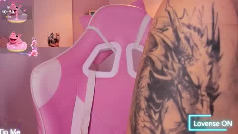 Violeth Hill online show from 01.06.26