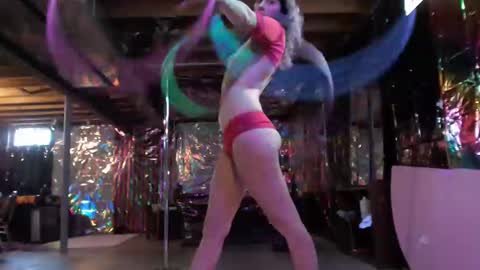 Violet Hooper online show from 12.02.24