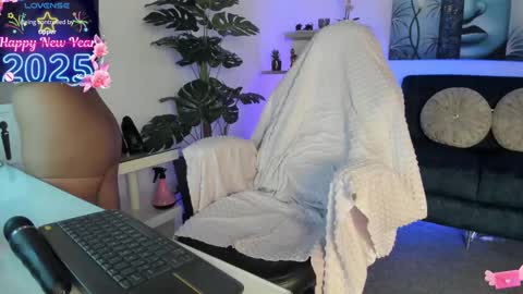 violetparkker online show from 03.03.25