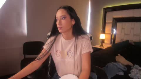 violetskinny online show from 02.04.25