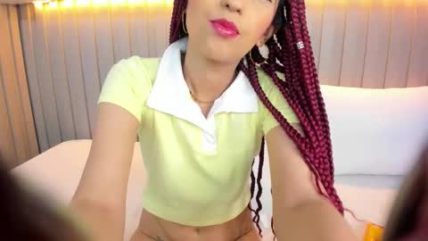 Violett  online show from 10.16.25