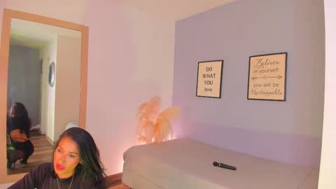 Snapshot of violetta_bold chatting on 02.27.25 violetta_bold online show from 02.27.25