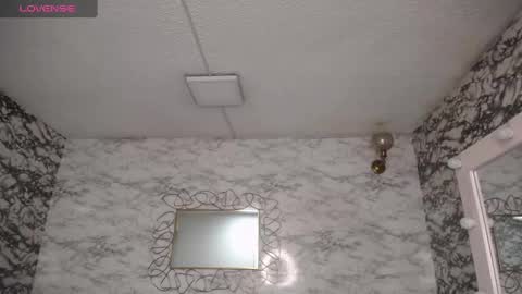 Snapshot of violetta_jhonson_v chatting on 02.05.25 Violetta online show from 02.05.25