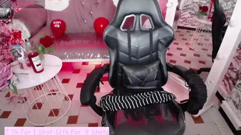 Snapshot of violetta_jhonson_v chatting on 02.14.25 Violetta online show from 02.14.25