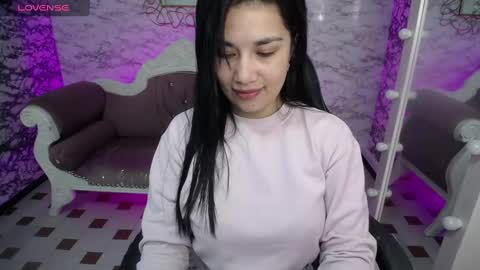 Snapshot of violetta_jhonson_v chatting on 02.22.25 Violetta online show from 02.22.25