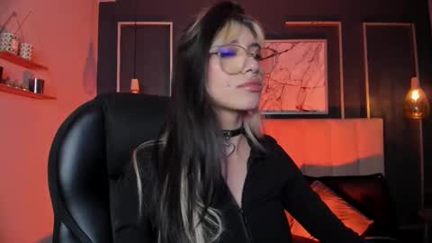 Violetta nur online show from 03.04.25