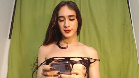 Princess Violet Valerious Follow me IGX violetvalerious online show from 03.08.25